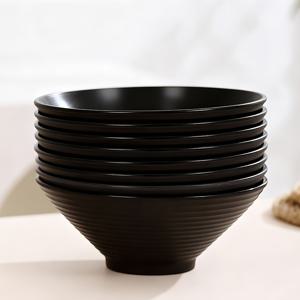 TEMU 스ープ, 면, 시리얼, 샐러드, 오트밀, 밥 등을 담는 데 적합한 대형 다기능 플라스틱 볼 8개 세트입니다. 재사용이 가능하며, 전자레인지 및 식기세척기 사용이 가능한 이 볼들은 가정 주방, RV, 캠핑에 적합합니다.