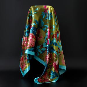 TEMU 90*90cm 사각 스카프 1개, 아웃도어 헤드스카프, 클래식 쇼울, 인기 있는 사계절용 얇은 사각 스카프, 고급스러운 새로운 프린트 대형 손수건, 에어컨 실내용 헤드스카프, 패셔너블한 모조 스카프, 봄과 여름용