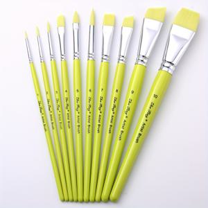 TEMU 세세한 작업을 위해 설계된 노란색 페이스 페인팅 브러쉬 10개 세트입니다. 엠보싱 및 라인 브러쉬, 납작 브러쉬 및 앵글 브러쉬가 포함되어 휴대용 얼굴 및 바디 메이크업에 적합합니다. 수채화, 아크릴 및 유화 페인팅에 적합합니다.