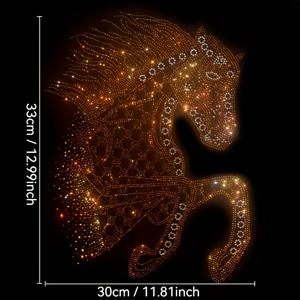 TEMU 핫셀링 반짝이는 말 라인스톤 전사 패턴 DIY 의류 액세서리 - 티셔츠, 스웨트셔츠, 재킷, 데님 셔츠, 니트웨어용 라인스톤 다림질 패치, 의류 다림질 장식, 반짝이는 베개 & 커튼 패션 다림질 디자인, 핸드백 라인스톤 다림질 패턴, 열프레스 공예