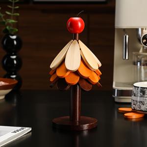 TEMU 열을 견디고 접을 수 있는 나무 모양의 원형 나무 쉐입 코스터 5개 세트 (나무 4개 + 1개). 뜨거운 음료, 축제 테이블 장식, 주방 또는 식당 장식에 이상적이며 머그컵 및 볼에 적합합니다.