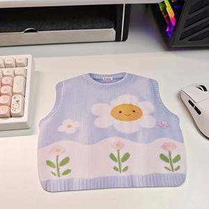 TEMU 귀여운 니트 스웨터 디자인 마우스 패드, 만화 스타일 마우스 패드, 정사각형 미끄럼 방지 베이스 컴퓨터 책상 매트, 기숙사 및 사무실용 휴대용 창의적인 미적 고무 매트, 책상 장식 및 액세서리용으로 완벽한 책상 마우스 패드