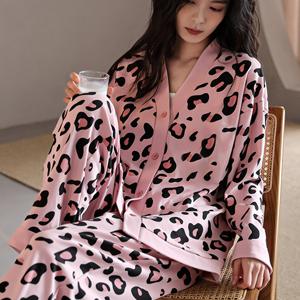 TEMU 여름/가을 여성용 V넥 버튼 가디건 투피스 라운지웨어 - 핑크 프린트 긴팔 및 바지로 편안하고 여유감 있게 착용 가능, 야외 활동에 적합