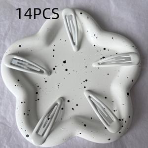 TEMU 여성용 화이트 물방울 머리핀 - 1.87인치 미끄럼방지 헤어핀, 우아한 스타일 액세서리, 사이드뱅 머리핀, 사계절 데일리 웨어, 브레이딩, 메이크업용, 크리스마스 머리핀