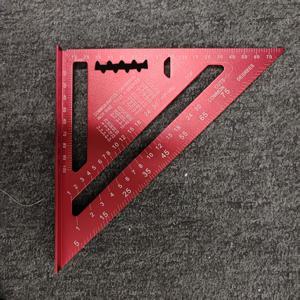 TEMU 정밀 직각자 - 7인치 빨간색 삼각형 목공용 자, 톱니날 모서리 포함, 목공, DIY, 홈 데코, 디자인 프로젝트에 적합, 목공용 액세서리, 조합 사각자 측정 도구, 목재 가공 도구, 컴팩트한 디자인, 견고한 구조, DIY 애호가에게 적합, 이상적인 수공구