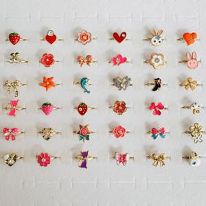 TEMU 폴카 도트 가든 시리즈 36개입 박스/36개입 개별/12개입 개별 아연 합금 여아용 반지 세트, 전기도금 골드, 생기 넘치고 패셔너블, 다양한 스타일로 기분 전환, 데일리 및 기념일 주얼리, 친구나 자신을 위한 선물, 청소년용