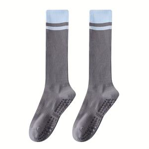 TEMU 여성용 가을/겨울용 보온 압박 양말 1켤레/2켤레, 간편한 컬러 블록 디자인, , 줄넘기, 피트니스, 등 전문 스포츠 시리즈에 적합; 필수 실내 미끄럼 방지 요가 양말 (점착 글루 포함)