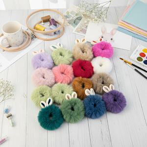 TEMU 랜덤 색상 20개 - 토끼 귀 헤어 타이 10개 + 일반 헤어 타이 10개 - 귀여운 만화 3D 가을/겨울 플러시 헤어 타이, 모발에 자극 없음, 빵집머리와 머리카락을 묶는 용도, 심플한 신축성 헤어밴드 - 데일리용, 출퇴근용, 데이트용 및 기타 다용도 큰 창자 헤어 액세서리로 적합