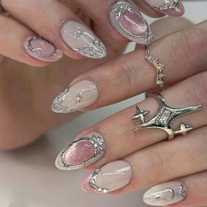 TEMU 중간 크기의 아몬드 모양의 광택 끝 프레스온 네일, 핑크 팁과 글리터가 특징입니다. 이 재사용 가능한 아크릴 네일은 달과 별의 3D 금박 디자인으로, 여성에게 완벽하며 , 데이트에 적합합니다.