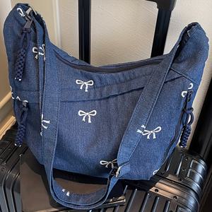 TEMU 퍼펙트 릴리 여성용 대용량 컨버터블 핸드백 - 네이비 블루, 조절 가능한 스트랩 & 지퍼 클로저, 넉넉한 토트/숄더백, 직장, 여행, 일상용 - 나일론 핸드백 여성 선물, 크로스바디 가방, 직장 핸드백, 내구성 있는 숄더백, 폴리에스터 안감, 기하학적 패턴, 가벼운 구조, 대학생용