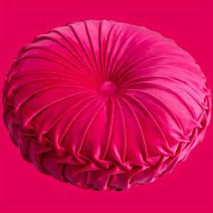 TEMU 원형 스타일리시 북유럽 디자인 휠 베개 1개입. 베이 윈도우의 소파 또는 futon 쿠션에 완벽합니다. 이 호박 모양의 쿠션은 침실 또는 거실의 홈 데코에 이상적입니다.