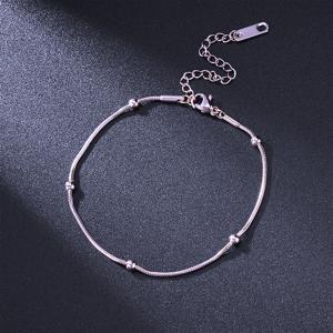 TEMU 미니멀하고 스타일리시한 원형 뱀 비즈 팔찌. 스테인리스 스틸로 제작되었으며 여성 패션에 완벽하게 어울립니다. 이 비즈 팔찌는 일상복으로 적합하며 발렌타인데이에 친구에게 선물하기 좋은 아이템입니다 (비즈의 수는 달라질 수 있습니다).