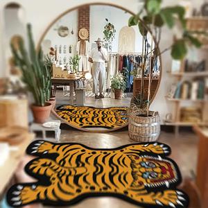 TEMU 1개 생동감 넘치는 호랑이 디자인 미끄럼방지 매트 - 재미있는 오렌지 & 블랙 , 내구성 100% 폴리에스터 세탁 가능 바닥매트 (침실, 거실, 현관, 사무실 및 캠핑 장식용), 호랑이 데코, 카툰 스타일 인테리어, 기계 제작 내구성