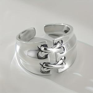 TEMU 교차하는 기하학적 라인이 돋보이는 우아하고 섹시한 여성용 반지는 친구를 위한 완벽한 선물입니다. 데일리 출퇴근, 파티, 뮤직 페스티벌, 휴가, 연회에 적합합니다.