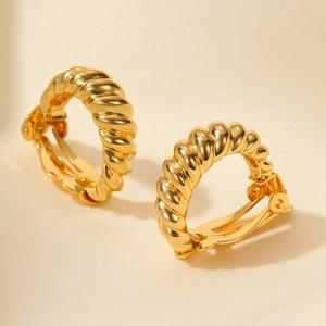 TEMU 엄마의 날을 위한 정교하게 디자인된 남녀공용 클립형 귀걸이 한 쌍, 간호사 기념 행사에 적합하며, 일상적인 캐주얼 웨어 및 행사에 어울리는 스타일리시하고 다재다능한 골지 디자인 특징