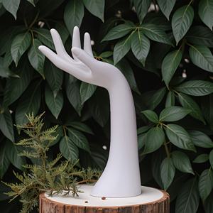 TEMU 정품 고급 아트 장식품 핸드 몰드 모델, 추상적인 장갑 주얼리 반지 사진 시뮬레이션 디스플레이 창의적인 플라스틱 손 모양 모델, 주얼리 진열용 - 반지 및 팔찌 진열대, 사진 소품 마네킹 액세서리