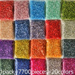 TEMU 7700개 20가지 색상의 2.5mm 고품질 유리 시드 비즈, 목걸이, 팔찌 및 프렌치 비딩 공예 제작에 적합, 친구 및 발렌타인데이 선물 세트로 완벽