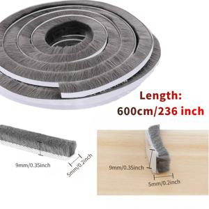 TEMU 열, 소음, 바람, 먼지 및 곤충로부터 절연을 제공하는 플라스틱 재질의 1미터 자가 점착 브러시 밀봉 스트립. 회색으로 236인치이며, 창문 밀봉 및 소음 틈막이를 위해 설계되었으며 에너지 사용량을 줄여줍니다.