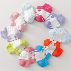 TEMU 5/10켤레의 캔디 컬러 미끄럼 방지 아기 여아용 플로어 삭스, 귀여운 하트 모양 디자인, 실내 조기 교육 및 걸음마 보조에 적합