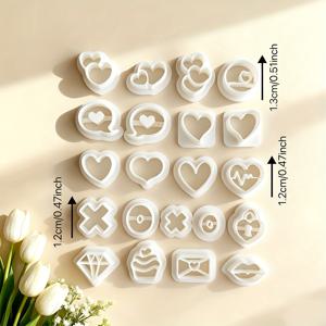 TEMU 발렌타인데이 테마 폴리머 클레이 귀걸이 제작용 몰드 21개 세트. 다양한 하트 및 사랑 디자인 특징. 이 키트에는 주얼리 펜던트 제작용 도구가 포함되어 있습니다.