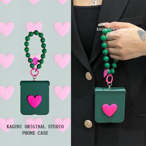 TEMU 휴대폰 케이스: 빈티지 컬러블록 로즈 레드 하트 핸드 스트랩 체인 케이스, 삼성 Z Flip6/5/4/7용, 새로운 접이식 화면 갤럭시 W24 플립 심플 플립 커버, 낙하 방지 보호 케이스, 인스타 스타일