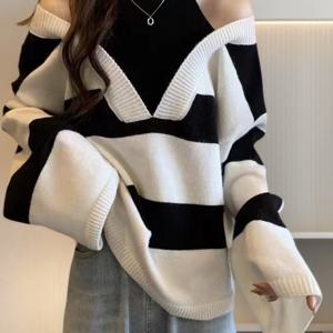 TEMU 여성용 엘레강스 오프숄더 스웨터, 부드러운 긴소매 겨울 풀오버, 룩 홀터넥 숄더리스 스웨터, 여성을 위한 섹시하고 스타일리시한 나이감소 풀오버 탑, 봄과 가을용, 캐주얼 및 정장용으로 활용 가능한 숄더리스 디자인