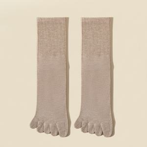 TEMU 남성용 울 다섯 발가락 튜브 양말 1켤레, 사이즈 38-45, 단색, 가을 겨울용 두꺼운 보온 및 통기성, 중목 길이, 트렌디한 패션 분할 발가락 튜브 양말, 내구성과 편안함, 러닝 및 하이킹용, 블랙, 커피, 브라운, 그레이, 다크 블루, 카키 색상 제공