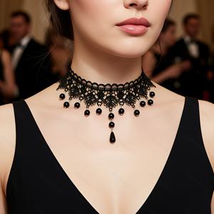 TEMU 펜던트가 달린 화이트 레이스 초커 목걸이. 빈티지, 달콤하고 우아한 매력을 풍기며, 패셔너블한 파티에 완벽하며 편안하게 착용할 수 있는 조절 가능 스타일입니다.