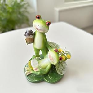 TEMU 귀여운 개구리 레진 조각상, 버블티와 음료가 있는 기발한 두 개구리 피규어, 요정 정원 장식용 꽃 장식, 실내 책상 탁상 장식, 야외 파티오 정원 예술, 개구리 애호가와 정원 애호가를 위한 독특한 선물