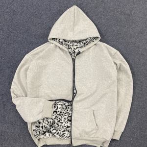 TEMU 트렌디하고 멋진, 따뜻하고 방한 기능성의 스트리트 스타일 가을/겨울 스웨트셔츠. 따뜻하고 방한 기능성의 프린트 코트가 내부에 담겨 있으며, 지퍼형 밑단으로 조절이 가능합니다. 패셔너블하고 활용도 높은 남녀 공용 제품입니다.