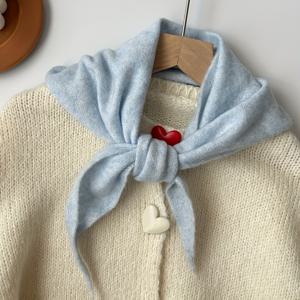 TEMU 여성을 위한 스타일리시하고 다재다능한 단색 삼각 스카프. 에어컨 방에서 캐주얼하게 착용하기에 완벽하며 장식용 목 따뜻이 역할도 합니다.