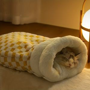 TEMU 대형 플러시 고양이 동굴 침대, 360° 전체 커버로 따뜻함 제공, 사계절 사용 가능, 최대 7kg 고양이를 위한 침낭 디자인