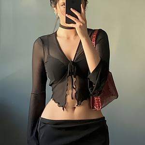 TEMU 여성용 릴렉스 매듭, 앞면 묶는 플레어 소매 메쉬 탑 (레터스 트림), 블랙 컬러 블록의 V넥 및 러플 소매, 봄/가을에 적합한 간편한 여성 탑, 데일리 캐주얼 웨어에 완벽