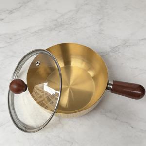 TEMU 유리 뚜껑이 달린 두꺼운 스테인리스 스틸 스낵 볼 세트. 즉석 라면, 샐러드 단일 포장, 디저트 볼, 작은 스낵 포트에 적합하며 가스레인지 및 인덕션 조리기에 호환됩니다.