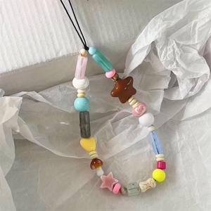 TEMU 사랑스럽고 생생한 하트와 별 모양의 비즈 폰 체인 키체인. 카메라 및 휴대폰 장식을 위한 매력적인 하트 비즈가 특징이며 귀여운 폰 꾸미기에 완벽합니다.