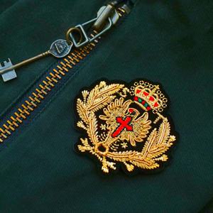 TEMU 1개 빈티지 클래식 장식 스타일, 왕관과 십자가 방패, 왕관과 독수리, 블랙 스웨이드 뒷면, 수제 자수 패치, 수제 또는 기계 재봉 장식, 의류/백팩용, 남녀 공용