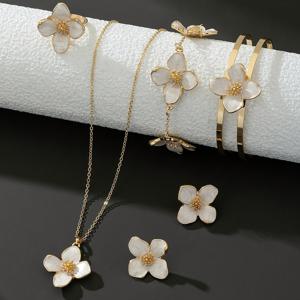 TEMU 여성용 다섯종 세트: 로맨틱하고 우아한 휴가 스타일 화이트 드리핑 네잎 클로버 펜던트 목걸이, 스터드 귀걸이 한 쌍, 반지, 팔찌, 뱅글