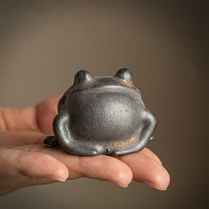 TEMU 수제 세라믹 개구리 조각상 장식품, 홈 정원 및 화분에 적합하며, 차 애호가를 위한 아름다운 티 아트 선물로 만들 수 있습니다.