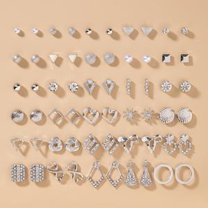 TEMU 30쌍 세트 패셔너블하고 미니멀한 여성용 스터드 귀걸이, 귀여운 리본, 작은 조개, 하트, 삼각형, 기하학적 디자인. 휴가, 명절, 선물용으로 완벽한 멀티피스 세트. 일상 착용을 위한 대형 주얼리 컬렉션