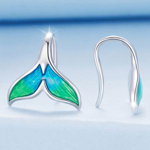 TEMU 2개 여성용 스타일리시 귀걸이, 인어 꼬리 후크 디자인, 컬러풀한 디자인으로 로맨틱한 여름을 완벽하게 연출합니다. 내장된 레진으로 제작되었으며, 이 섬세한 추가품은 친구를 위한 훌륭한 선물이며 모든 계절에 적합합니다. 축제 행사에 이상적입니다.