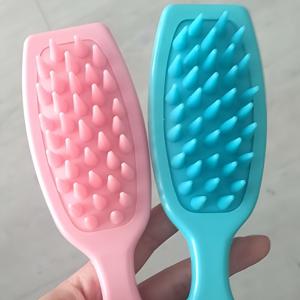 TEMU 긴 손잡이 실리콘 샴푸 브러쉬 2개 세트 - 두피 각질 제거 및 머리 세정용으로 디자인되었으며 남녀 모두에게 적합하며 습식 또는 건식 사용 가능, 두껍고 부드러운 타원형 브러쉬 모, 가정 및 살롱 헤어 케어 필수 도구