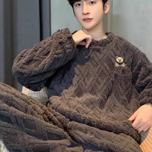 TEMU 남성용 플러시 사각형 체크무늬 수면복, 부드러운 플리스 원단의 작은 곰 자수와 꽃 디자인으로 편안함과 따뜻함을 제공
