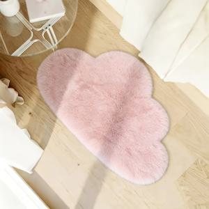 TEMU 북유럽풍 크림색 라이트 럭셔리 인조 토끼털 플러시 구름 모양 침실 러그, 귀엽고 소녀스러운 공주방 단색 카펫, 침실, 소파 쿠션, 서재/현관실 장식용 러그로 적합. 집안 인테리어에 따뜻하고 아늑한 분위기를 연출합니다