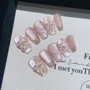 TEMU 10개입 짧은 사다리꼴 핸드메이드 누름식 인조네일, 우아하고 로맨틱한 손톱, 핑크 네일, 꽃, 가든 드림, 탈부착 및 재사용 가능, 젤리 접착제 1개 및 네일 파일 1개 포함, 일상, 직장, 학교, 데이트, 파티, 댄스에 적합