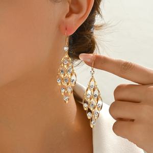 TEMU 1쌍의 유럽 및 미국 스타일 고급스러운 라인스톤 롱 태슬 귀걸이, 결혼식과 연회에 완벽한 여성용