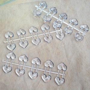 TEMU 100개 하트 모양 네일 팁 - 젤 폴리쉬 디스플레이 및 네일 아트 트레이닝용 투명 플라스틱 매니큐어 연습 도구, 광택 하트 디자인, 내구성 있는 네일 케어 액세서리, 젤 폴리쉬 적용, 장식용 네일 아트, 고품질 공예 재료