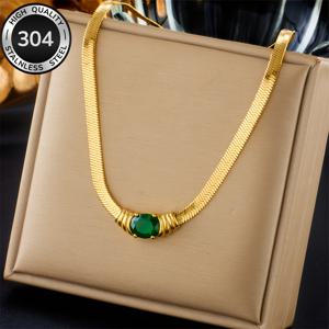 TEMU 304 스테인리스 스틸로 제작된 고품질 골든 스네이크 뼈 체인 목걸이입니다. 녹색 또는 흰색 라인스톤을 선택할 수 있습니다. 이 라이트 럭셔리 레트로 스타일의 제품은 변색되지 않도록 디자인되었으며, 트렌디한 액세서리로 사용하여 Th를 강조하는 데 적합하며, 데일리룩으로도 완벽합니다.