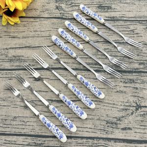 TEMU 커피 스푼, 소스 스푼, 디저트 스푼, 과일 포크, 소스 포크를 포함한 10개 세트의 패턴 세라믹 손잡이 스테인리스 스틸 커트러리. 커피를 저어 먹기, 아이스크림을 먹기, 과일을 먹는 데 적합합니다.