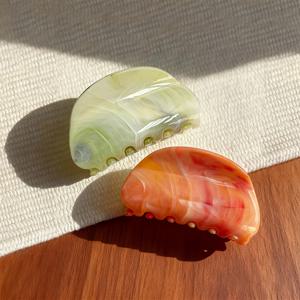 TEMU 2개 묶음 티아로마 타원형 헤어 클로 클립, 여성용 광택 대형 사이즈 헤어 클로 클립, 다양한 색상 옵션, 머리카락에 손상 없음, 풍성한 머리 볼륨 업스타일, 헤어 추가 장식에 적합