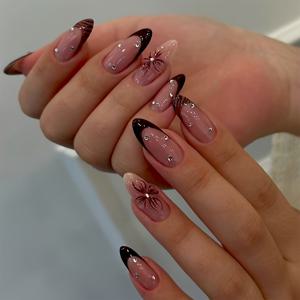 TEMU 24개 아몬드 가을/겨울 인조네일, 블랙 프렌치 엣지, 핸드페인팅 꽃과 라인스톤, 3D 젤 플라워 프린트, 프린트, 프레스온 네일 아몬드, 여성용, 데일리 커뮤트, 데이트, 연회, 살론급 네일 아트 효과